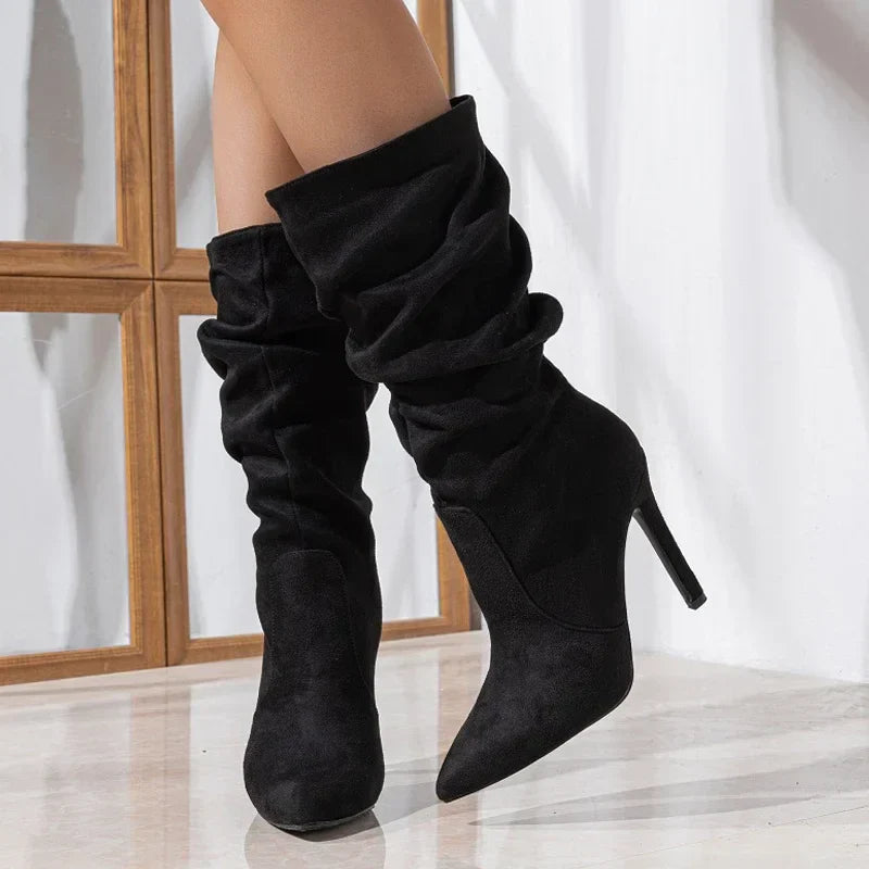 Women's Eilyken pleated stiletto heels in nude beige, sleek pointed toe, leg-lengthening silhouette