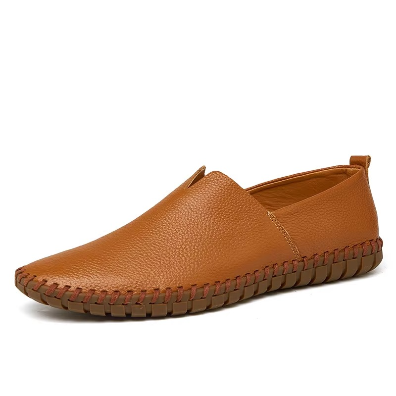 Plus-size men's handmade PU leather slip-on loafers in classic tones, breathable smart-casual fit