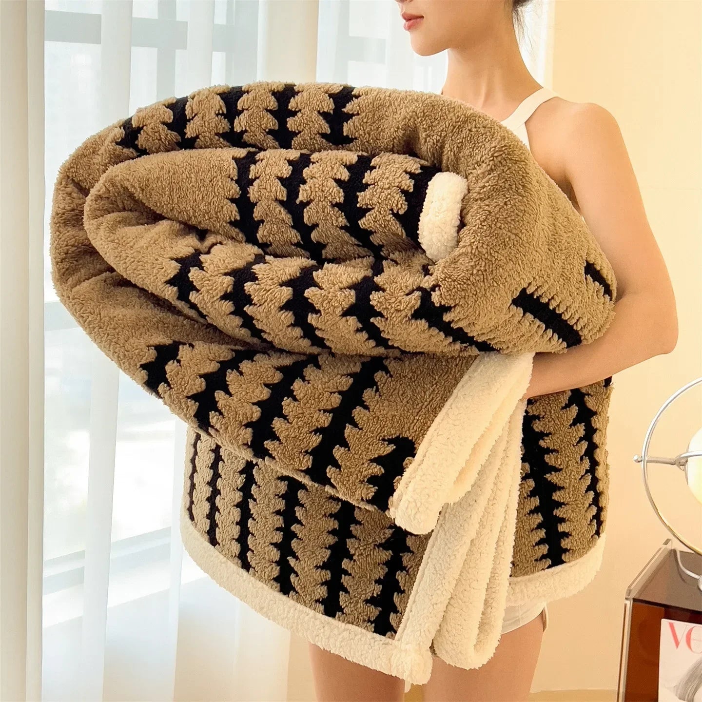 Dual-sided sherpa flannel throw blanket cozy plush white fleece reversible modern home comfort lounger