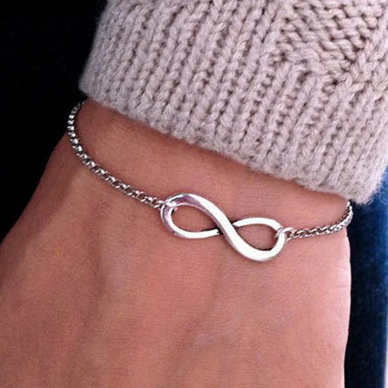 Evana Eternal Link Bracelet infinity motif tarnish-resistant minimalist delicate chain for her