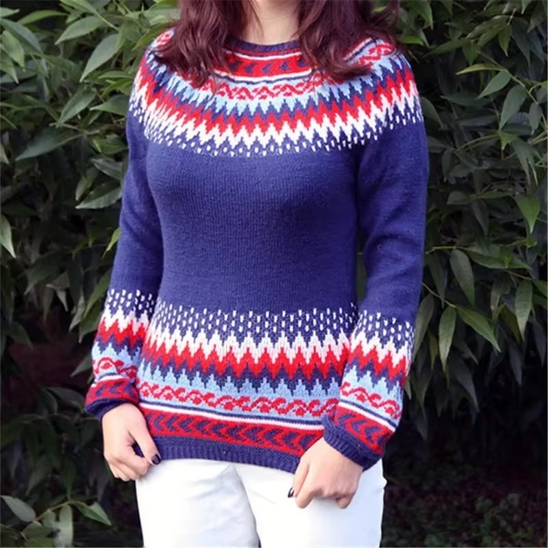 Color block loose fit women's knit top, round neck, full sleeves, relaxed silhouette