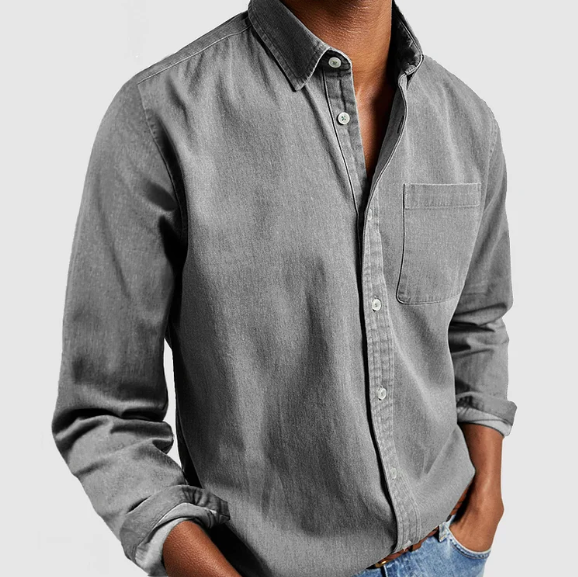 Men's regular fit long sleeve cotton button-down shirt with chest pocket, breathable everyday style