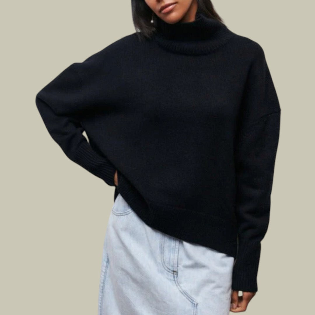 Women's oversized turtleneck sweater cozy chunky knit loose fit winter essential relaxed chic silhouette