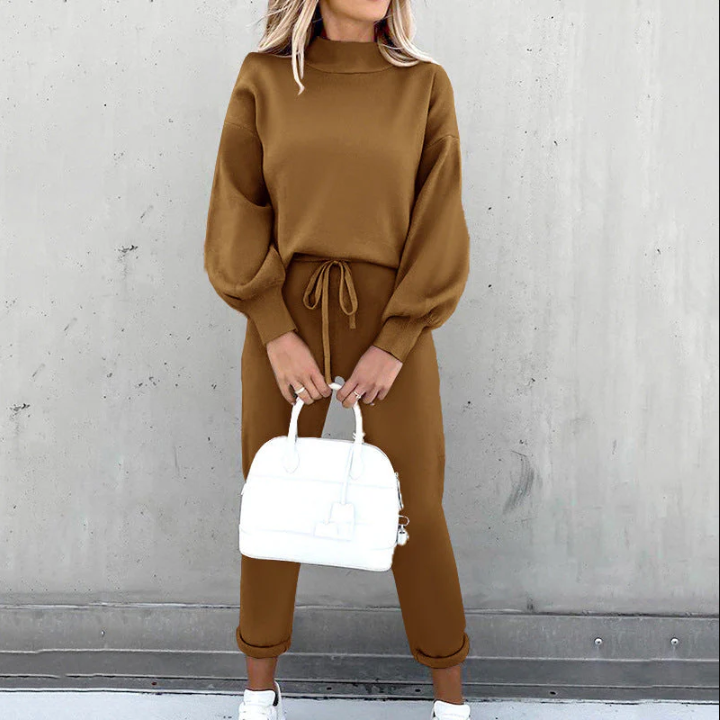 Unisex leisure suit in earth tones, relaxed modern silhouette with soft breathable fabric