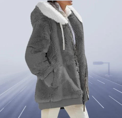 Women's Liva figure-hugging winter jacket soft cozy fabric flattering silhouette everyday warmth