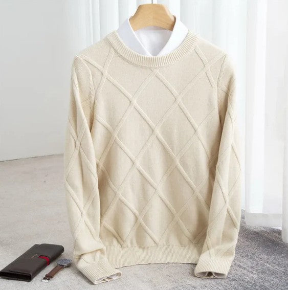 Men's sustainable knit jumper cozy everyday crewneck sweater in neutral warm-weather style
