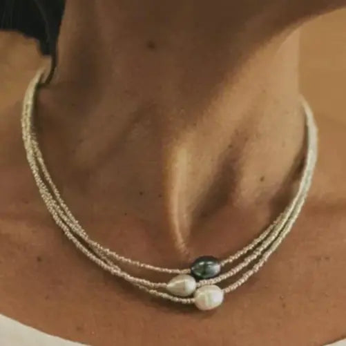 Angela - Pearl Choker Necklace - Wavlynn
