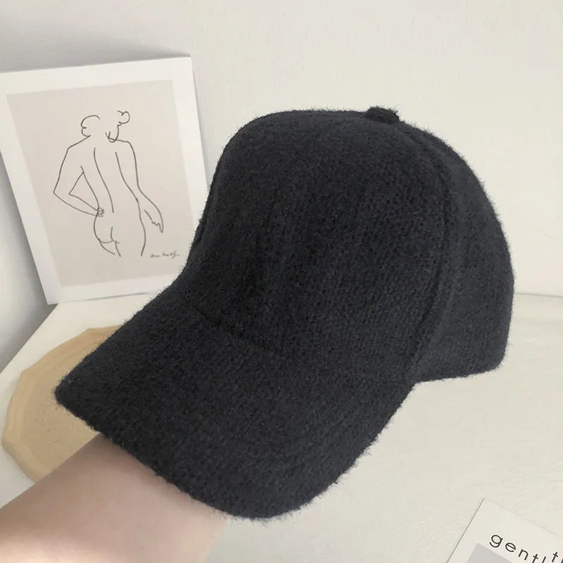 Women's solid color winter baseball cap with cozy cony hair trim, season-ready casual style