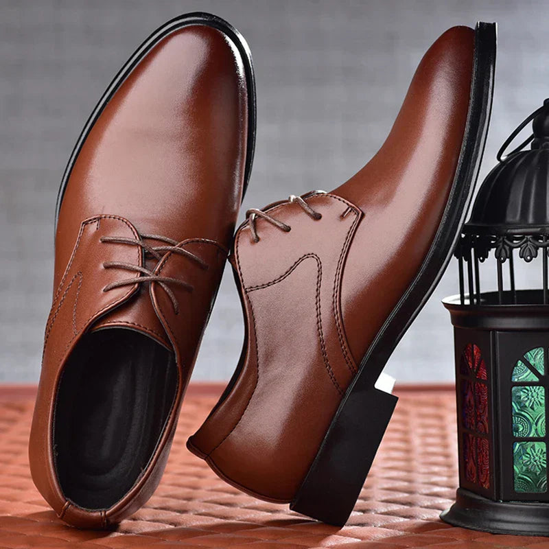 Men's brown genuine leather Oxford shoes with cushioned insole and premium hand-stitched detailing