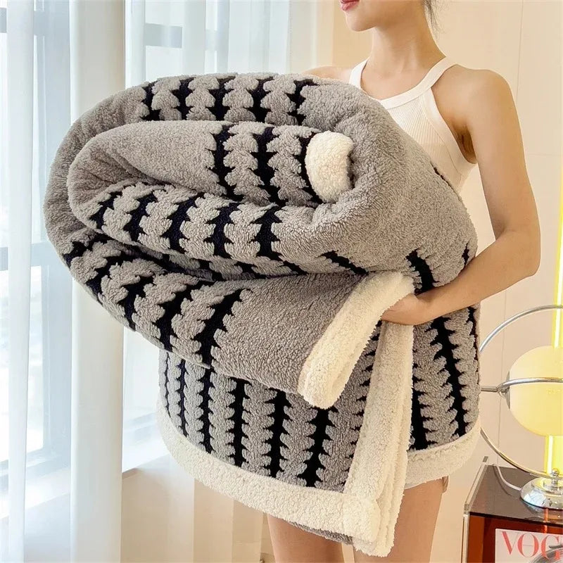 Dual-sided sherpa flannel throw blanket soft plush white fleece cozy home lounging modern comfort