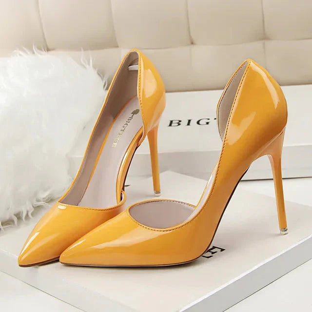 Women's black orthopedic pumps elegant slim heel supportive insole work and occasion comfort fit