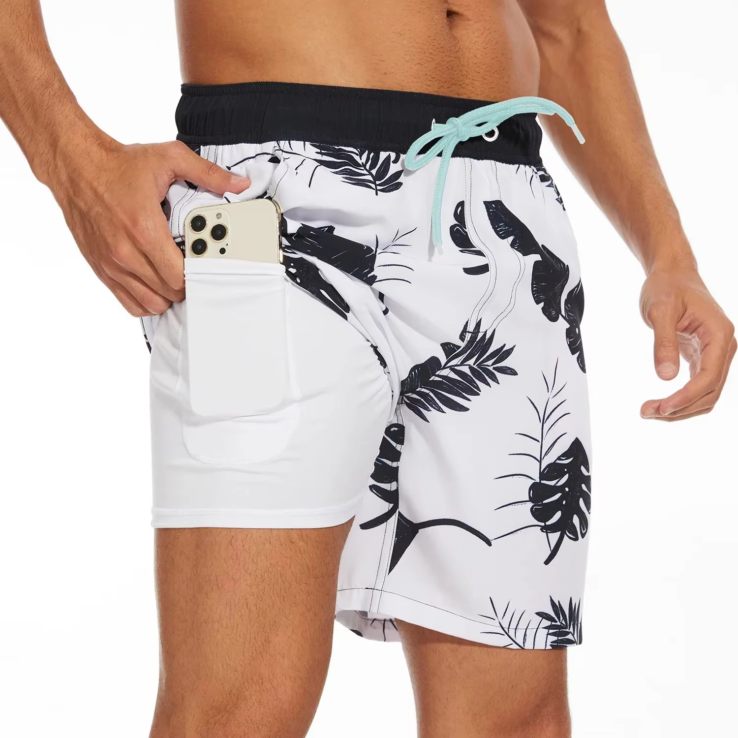 Men's gradient beach shorts lightweight milk silk quick-dry built-in phone pocket summer vacation