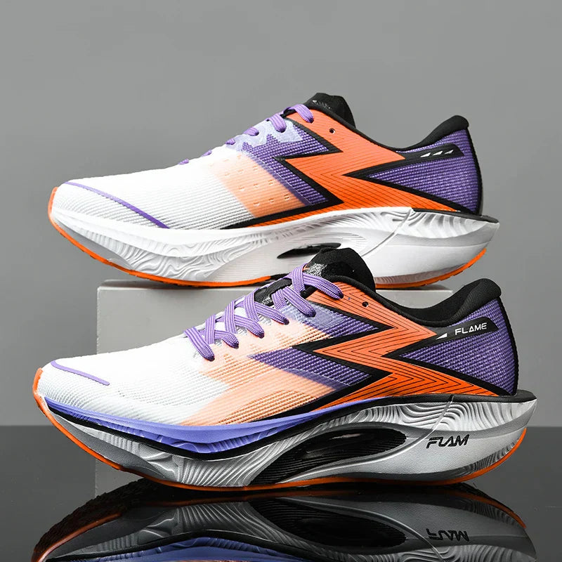 Men's Urbann-Vibe Xcelerate V2 white running sneakers with carbon plating and lightweight mesh upper