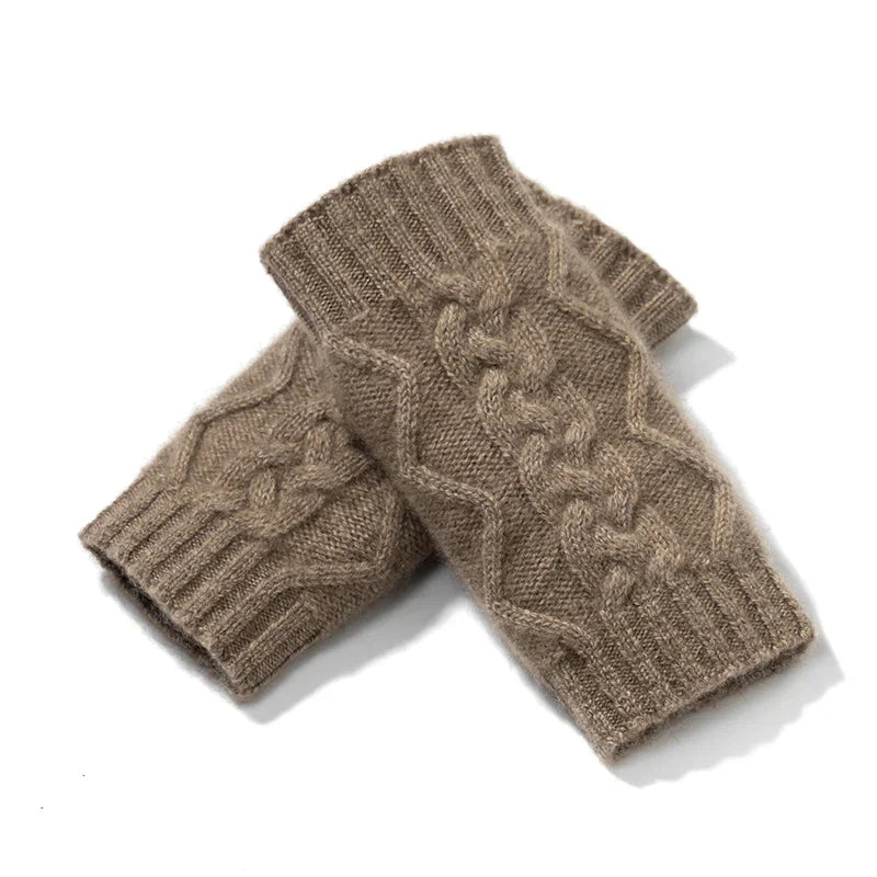 Women's fitted fingerless gloves cable knit chevron pattern ribbed cuffs warm fall style