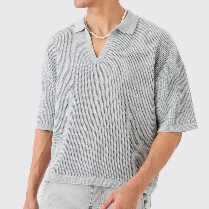 Men's relaxed fit waffle knit polo shirt in organic cotton with deep V-neck, smart-casual style