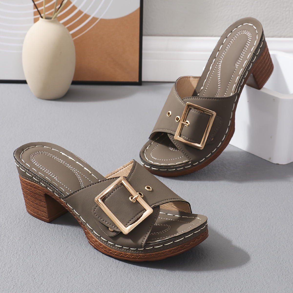 Women's genuine leather block heel sandals in neutral tone, elegant all-day comfort style
