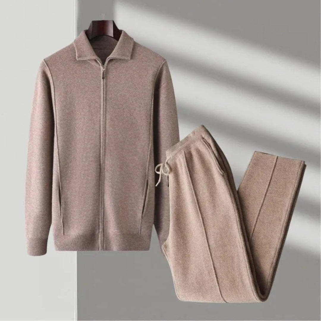 Merino wool matching jacket and pants set in neutral tone, soft slim silhouette for daily wear