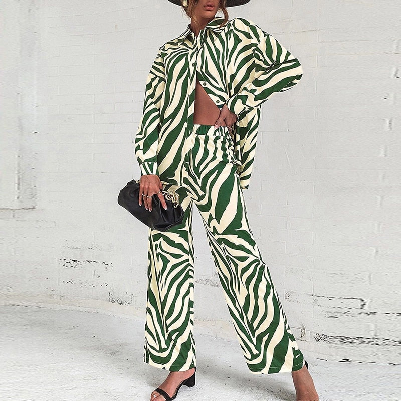 Women's two-piece abstract printed blouse set elegant long top with matching pants modern chic