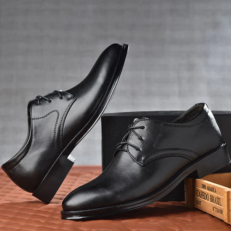 Men's brown genuine leather Oxford shoes with cushioned insole and premium hand-stitched detailing