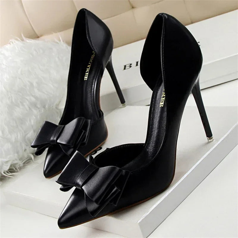 Pointed toe pumps with bow detail, slim 11cm heel, elegant chic women's heels with soft insole comfort