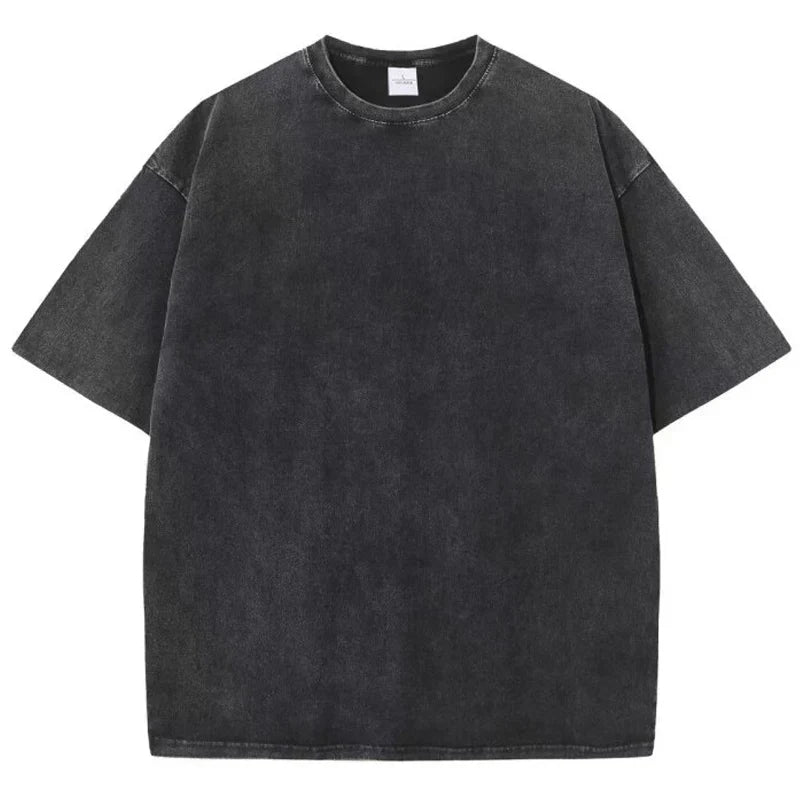 Men's heavyweight cotton garment-dyed retro t-shirt in boxy oversized fit with washed broken-in finish
