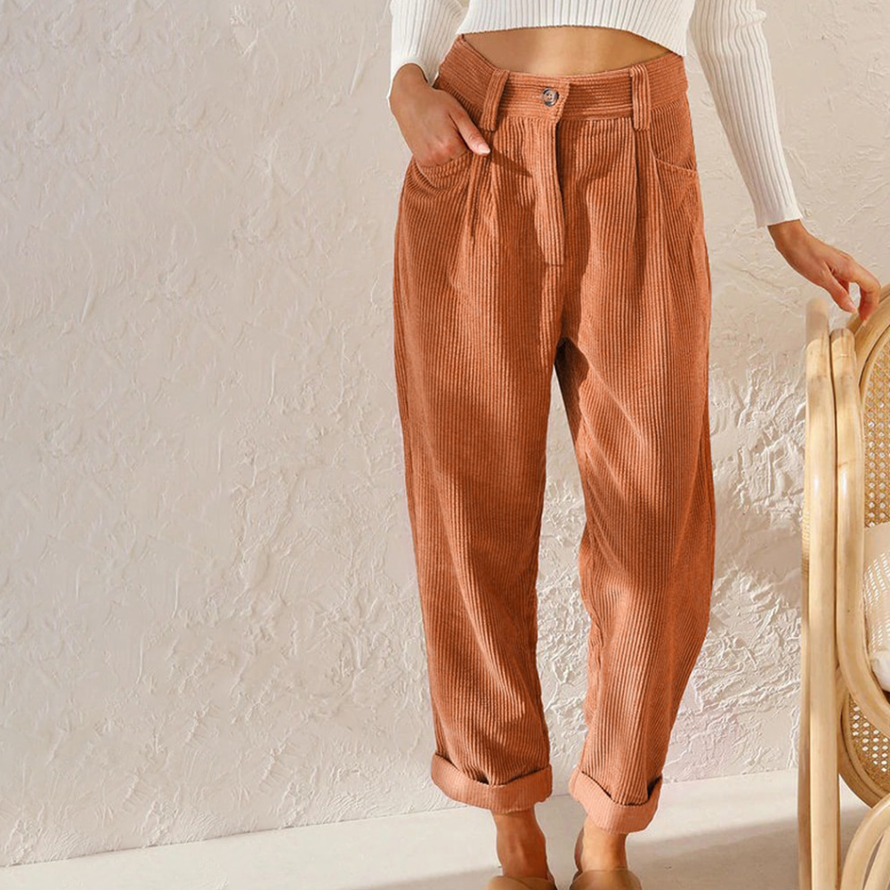 Women's high-waist loose casual trousers in winter-ready fabric with flattering relaxed fit