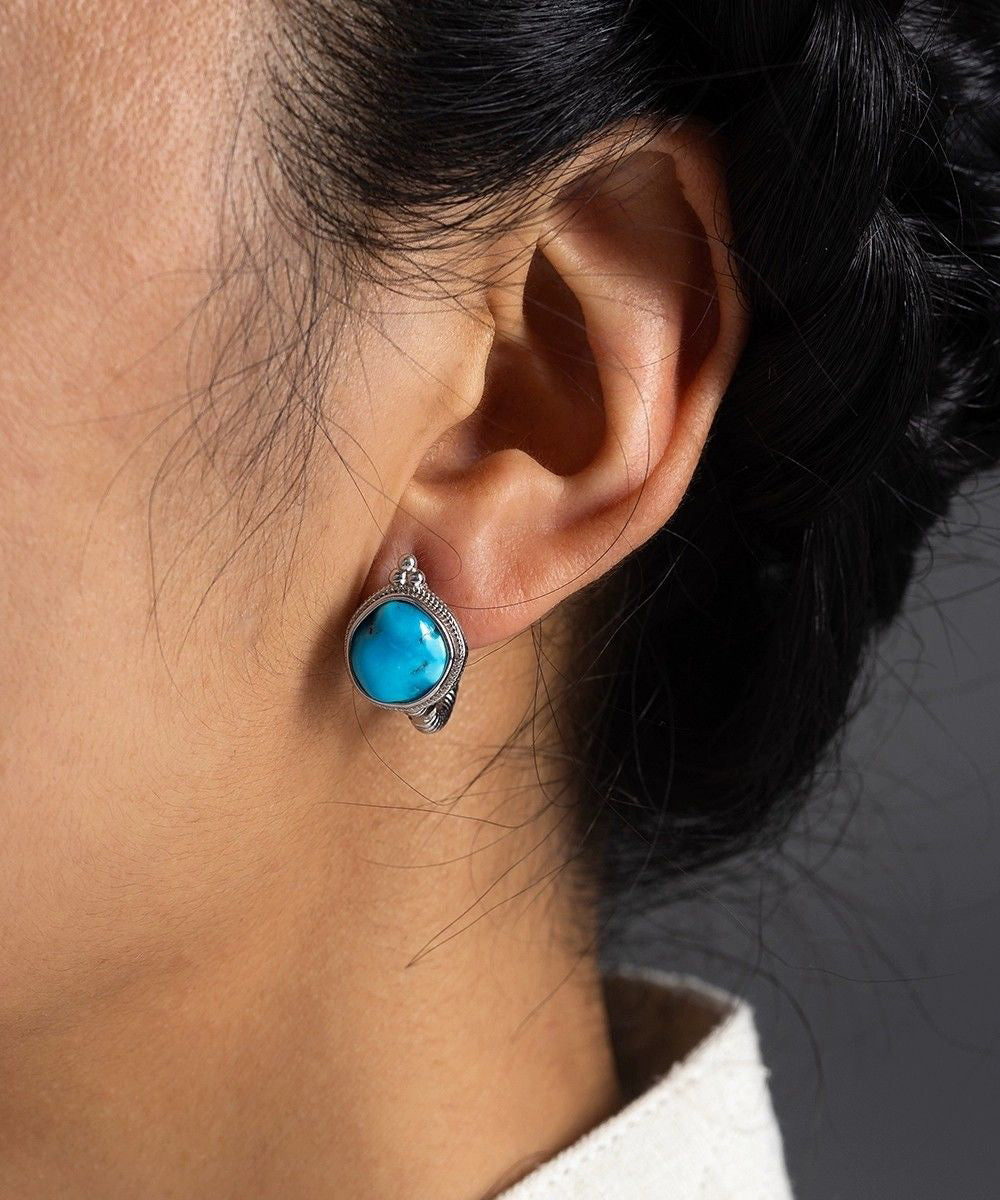 Boucles d'oreilles à tige simples en argent sterling et turquoise - Urbann-Vibe