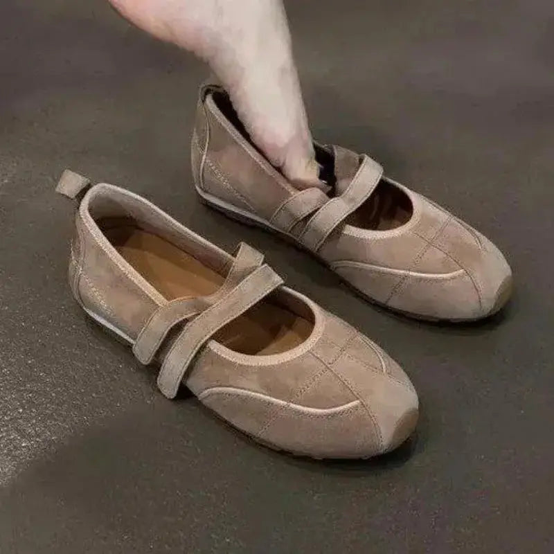 Women's soft ballet flats slip-on style cushioned sole everyday comfort elegant flat shoes
