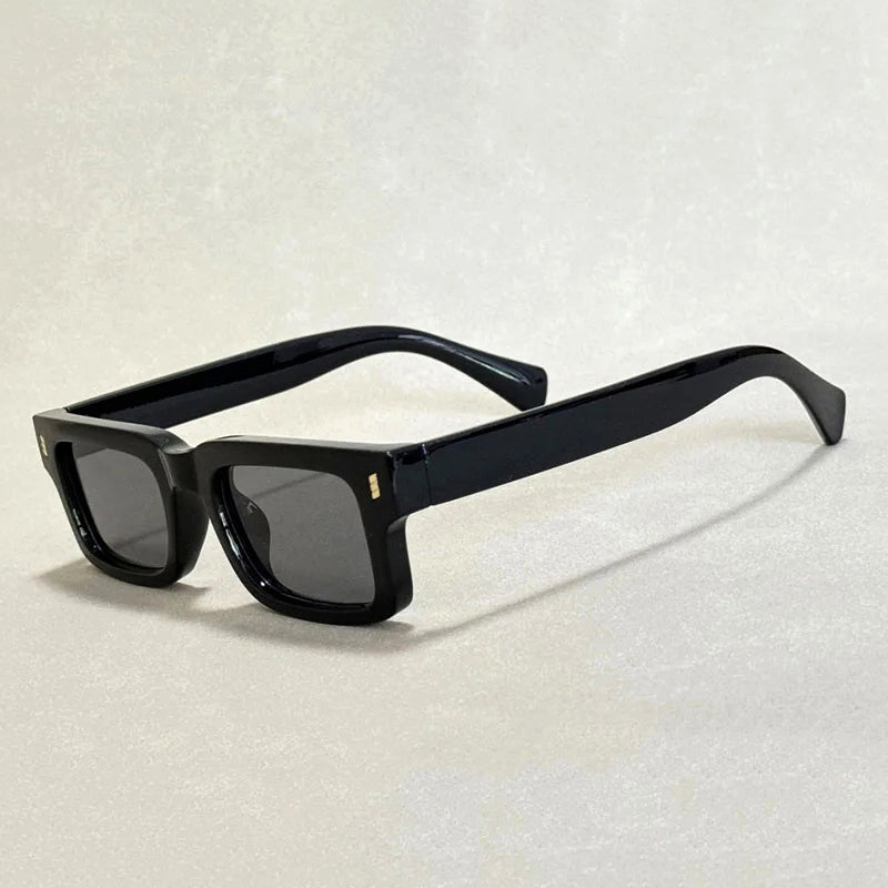 Sole Nero vintage sunglasses bold black frame UV400 lenses retro silhouette timeless style