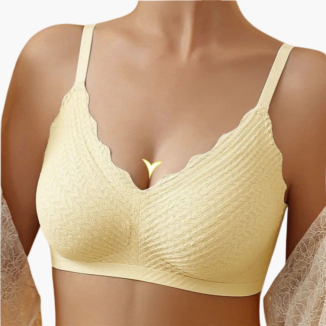 Women's comfort molded cup bra with adjustable straps for smooth flattering silhouette