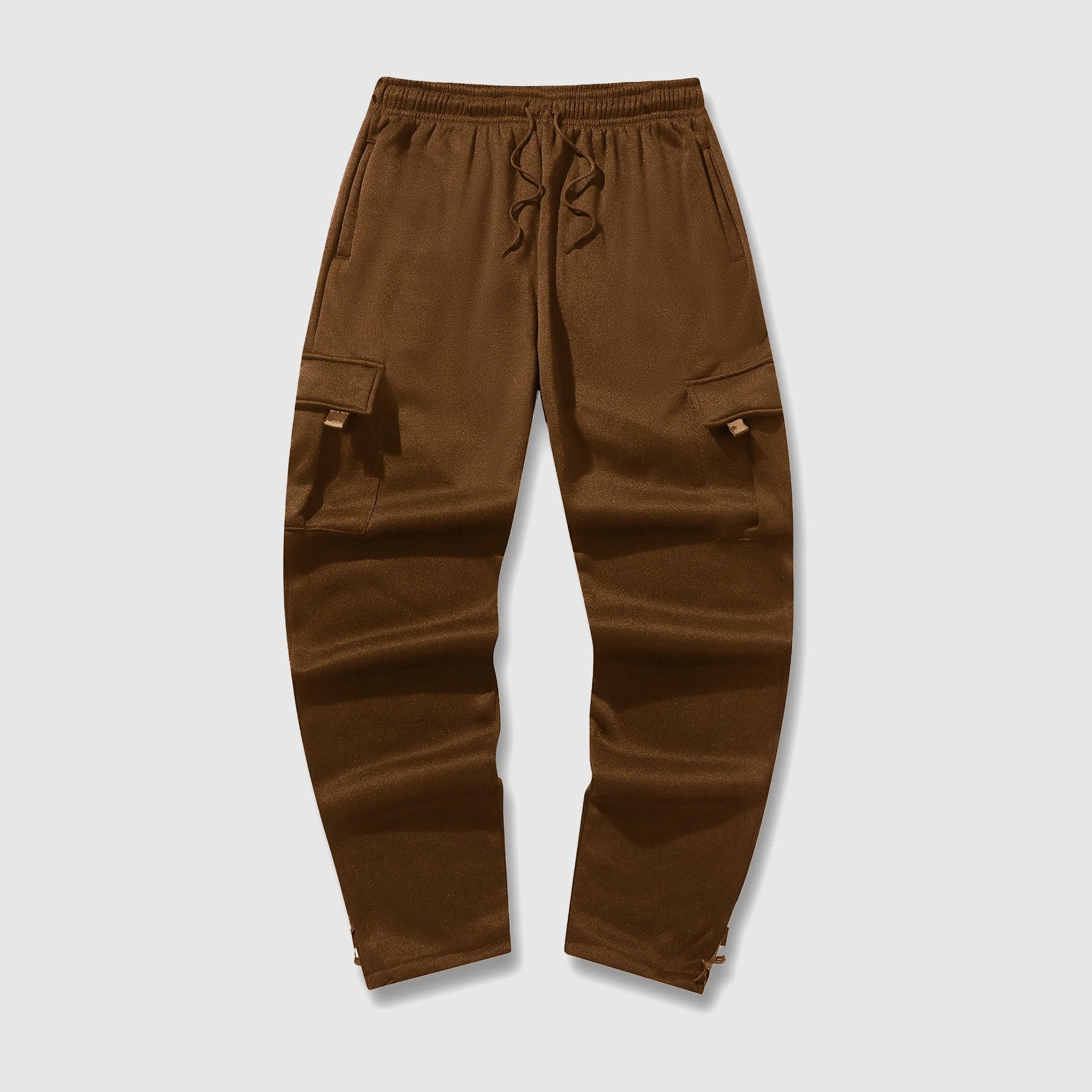 Men's insulated thermal jogger pants straight cut streetwear style with cargo pockets for cold weather