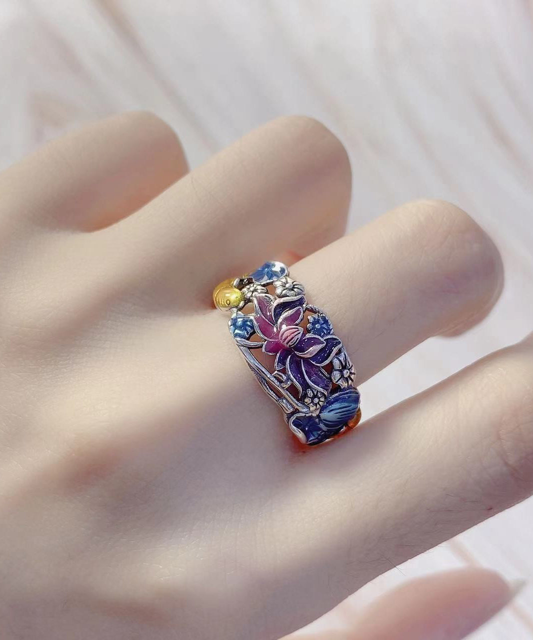 Bagues en argent sterling bleu avec motif carpe cloisonnée et brocart - Urbann-Vibe