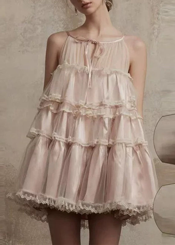 Robe mi-longue rose à col rond et volants en dentelle patchwork et tulle pour l'été - Urbann-Vibe