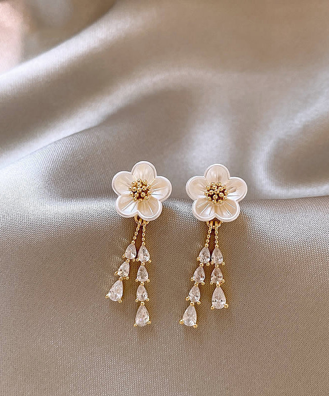 Boucles d'oreilles pendantes élégantes en alliage de cuivre doré et zircon, motif floral en forme de goutte d'eau et de pompon - Urbann-Vibe