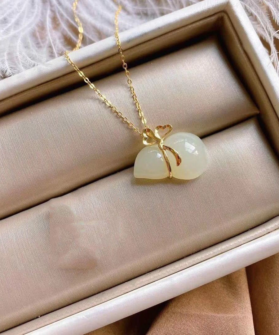 Collier élégant avec pendentif en forme de gourde en jade surdoré en argent sterling - Urbann-Vibe