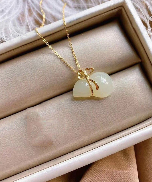 Collier élégant avec pendentif en forme de gourde en jade surdoré en argent sterling - Urbann-Vibe