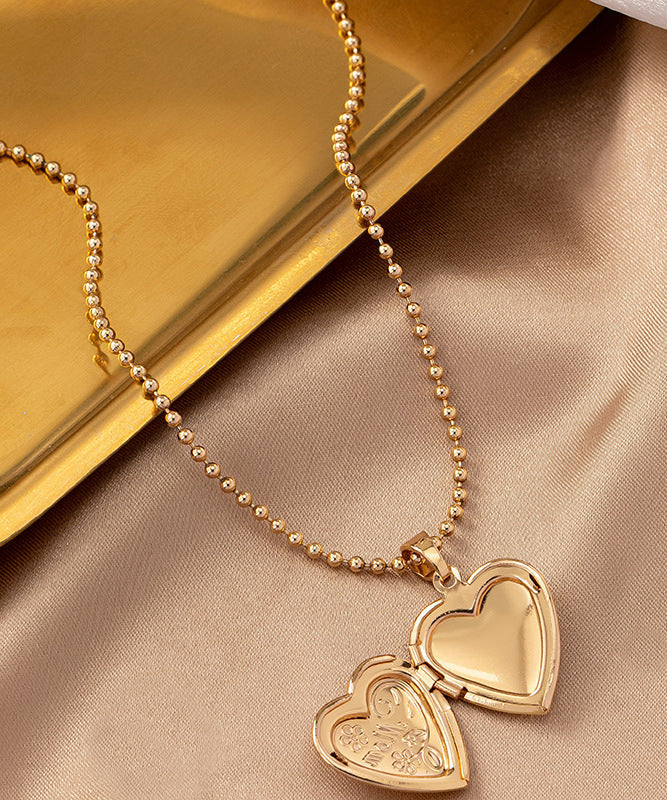Collier élégant avec pendentif Love en argent sterling doré - Urbann-Vibe