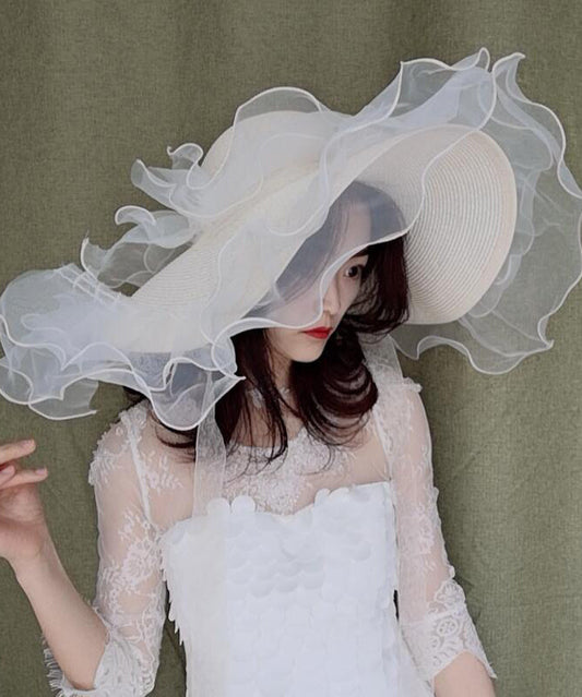 Chapeau de soleil élégant en organza blanc à volants et paille tissée - Urbann-Vibe