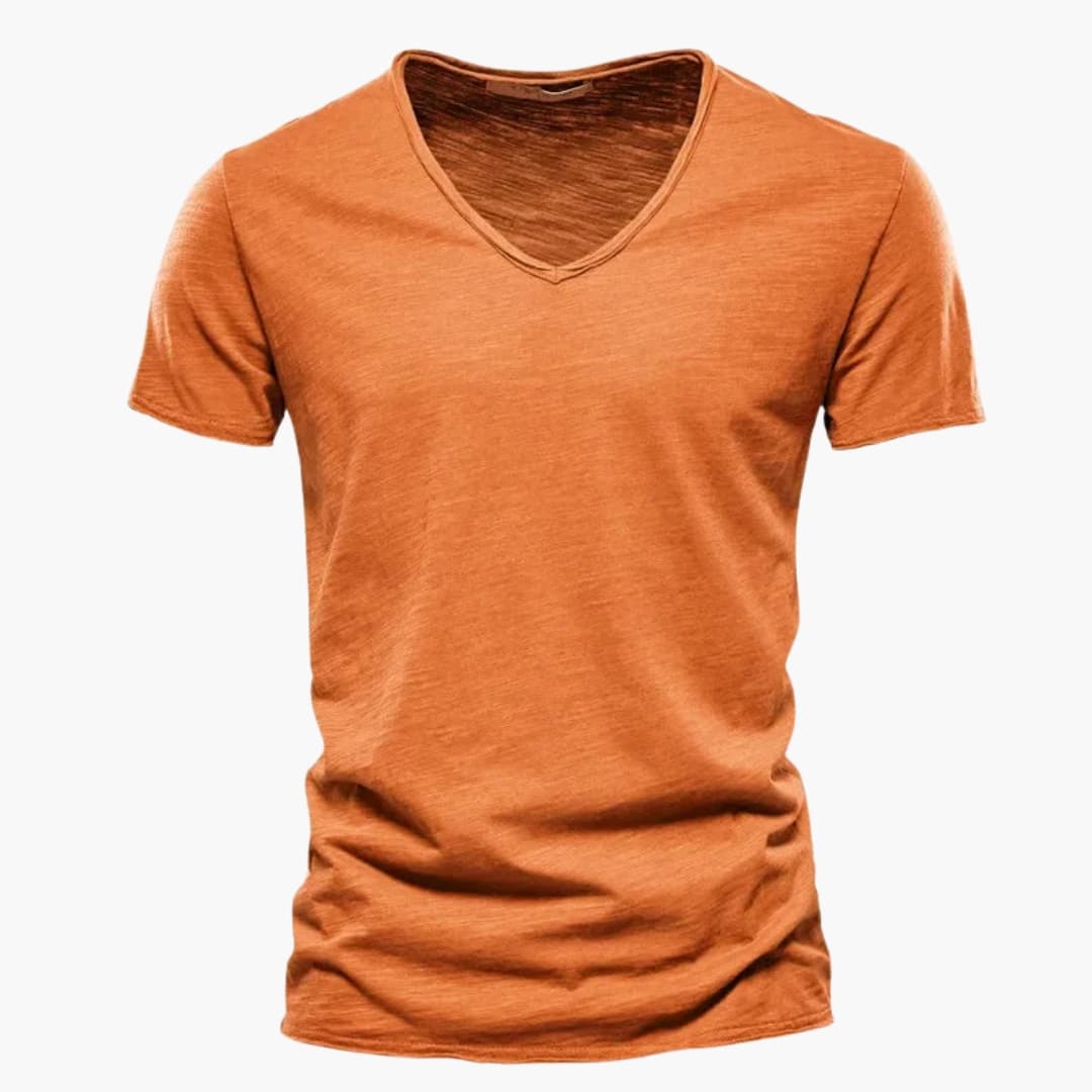 Men's white smooth knit round neck straight cut short sleeve t-shirt for casual everyday wear