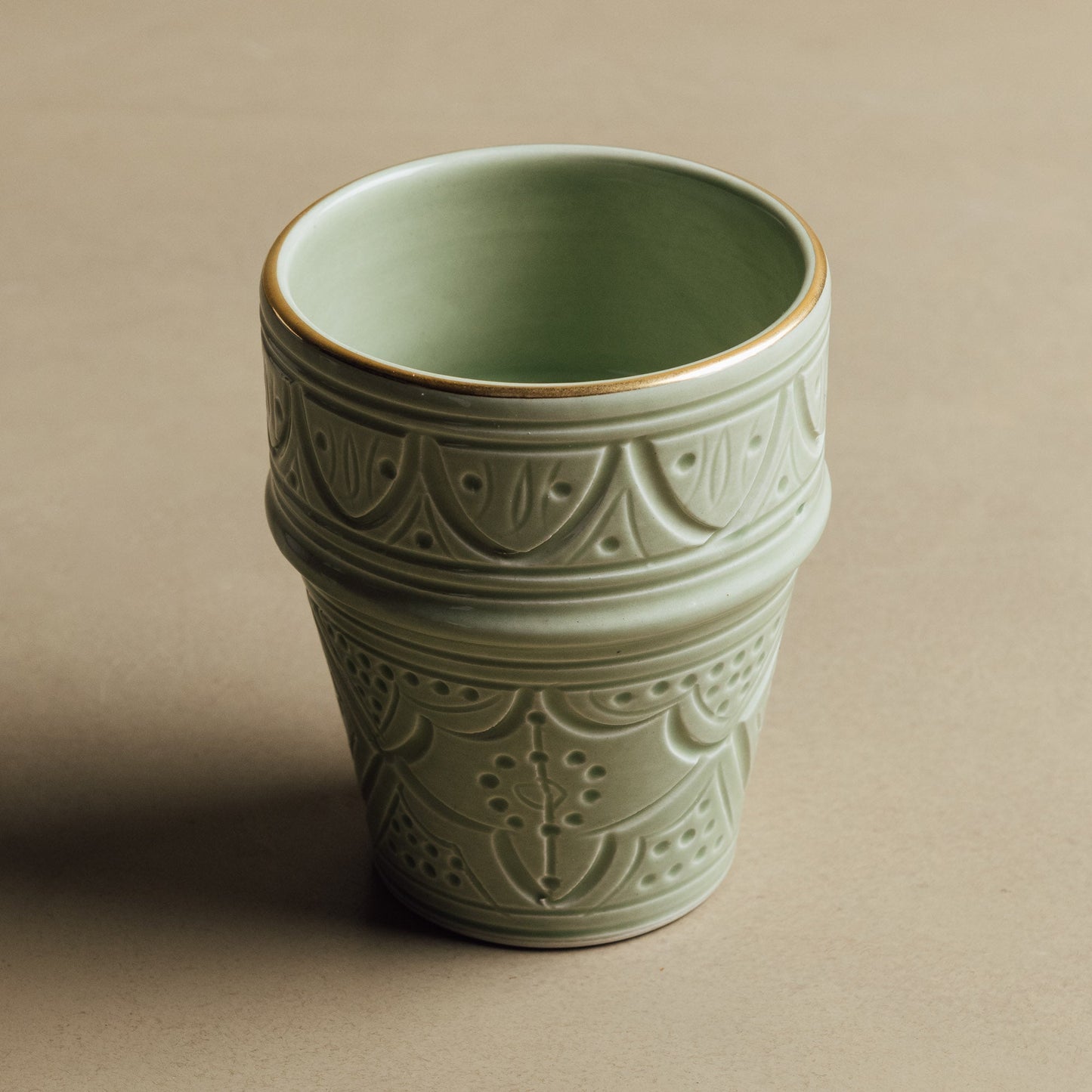 Zagora Green Cup - Moroccan Dinnerware Adorned with 12 Carat Gold Accents - Urbann-Vibe