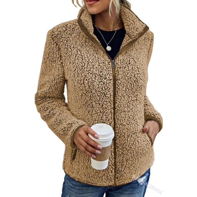 Women's soft fleece jacket cozy everyday style with insulating warmth for chilly days