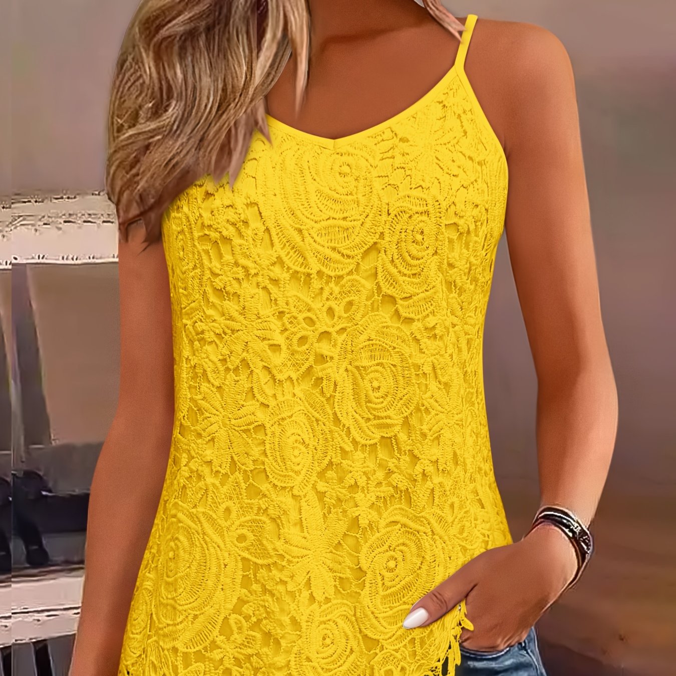 Women's sleeveless tank top lace pattern lightweight stretch polyester elegant warm-weather style