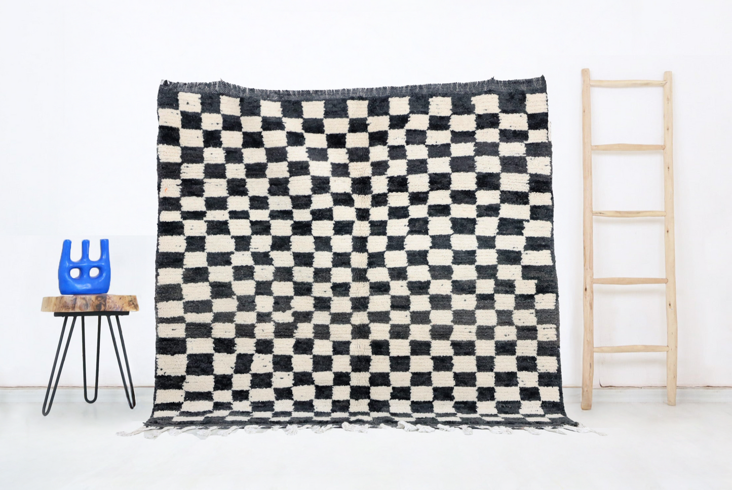 Taziri Moroccan Checkered Rug 5'2" x 4'9" - Urbann-Vibe