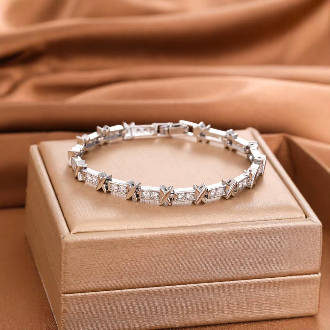 Unisex gold silver zircon bracelet bold X-link pavé cubic zirconia articulated flex fit