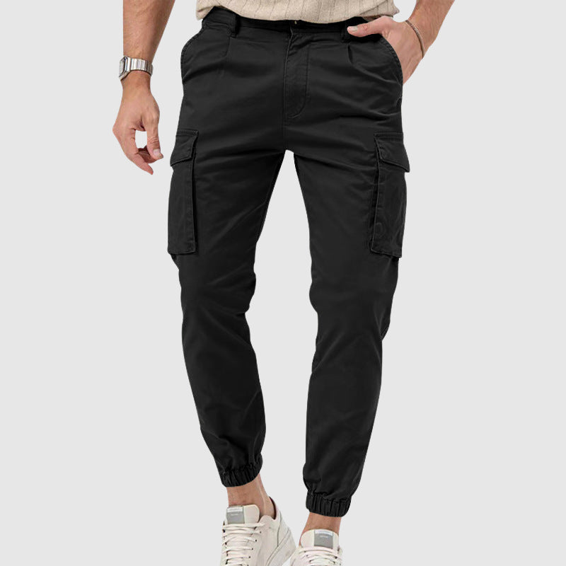 Men's mid-rise straight-leg active cargo pants with breathable no-iron fabric and multiple pockets