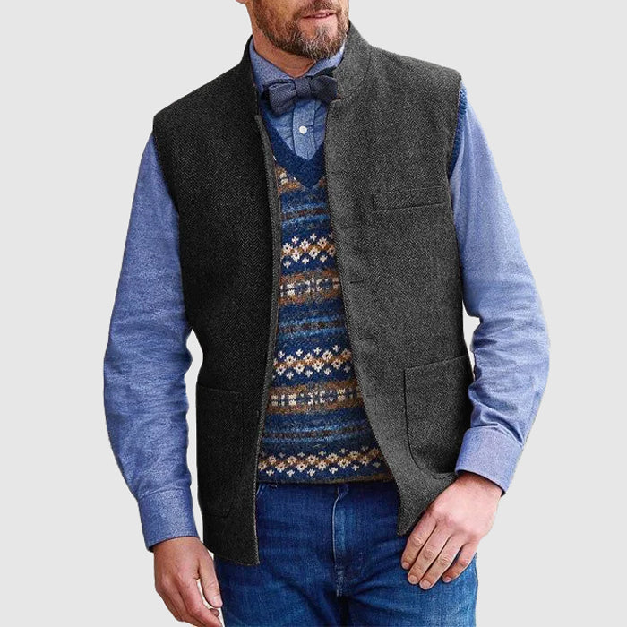 Rugged retro wool-blend vest in vintage style with sleeveless silhouette and functional side pockets