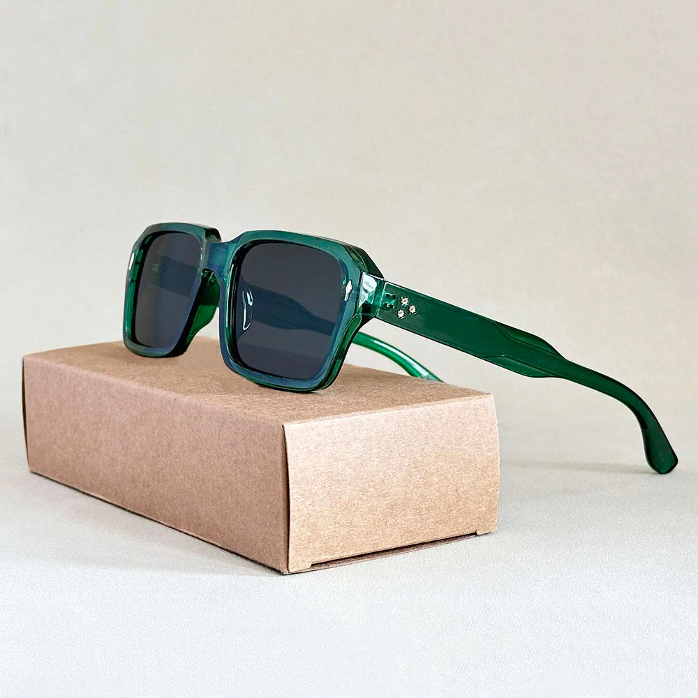 Square sunglasses UV400 TAC lenses polycarbonate frame vintage-inspired unisex fashion eyewear