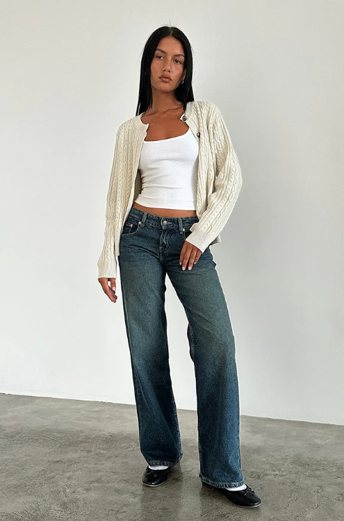 Women's stretch denim low-rise jeans flattering hip accent modern slim fit all-day comfort