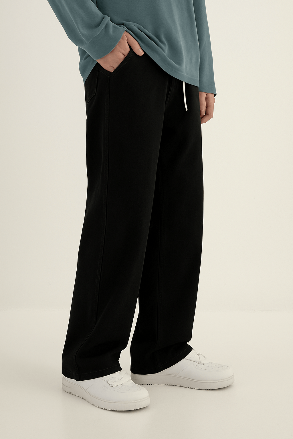 Light-washed ultra wide leg jeans in relaxed streetwear cut with airy comfort and retro-inspired washed finish