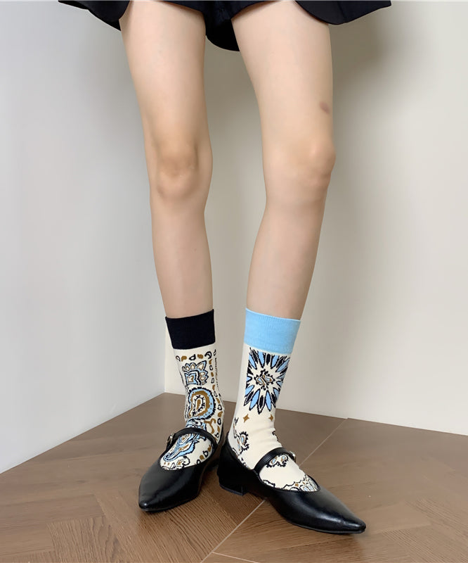 Chaussettes asymétriques uniques en coton jacquard asymétrique. - Urbann-Vibe
